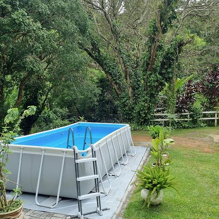 ボン・ジャルジン Casa Na Serra Para 14 Pessoas Com Piscina E Churrasqueira - Da Francesaヴィラ エクステリア 写真