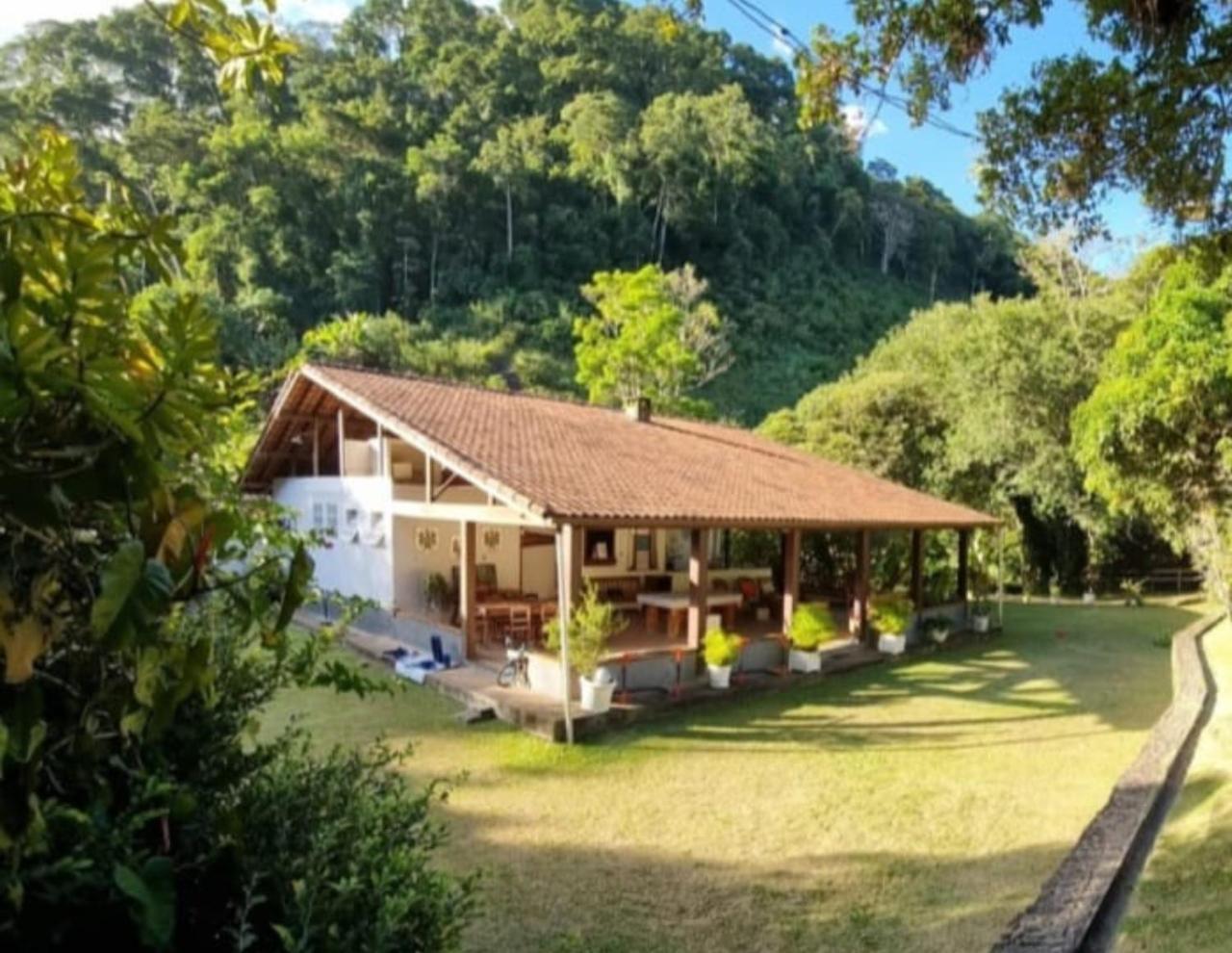 ボン・ジャルジン Casa Na Serra Para 14 Pessoas Com Piscina E Churrasqueira - Da Francesaヴィラ エクステリア 写真